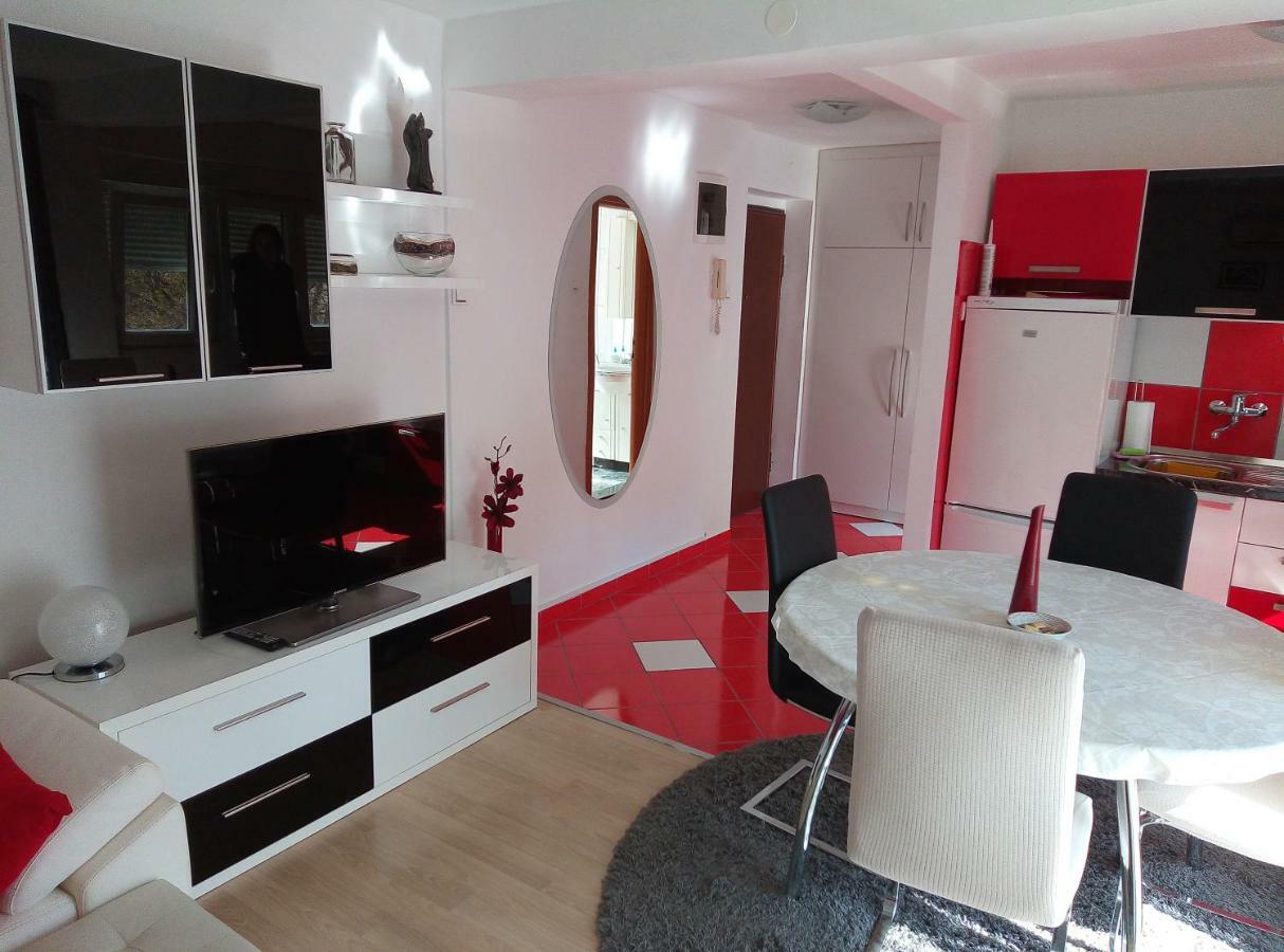 Studio Apt. Downtown Σπλιτ Εξωτερικό φωτογραφία