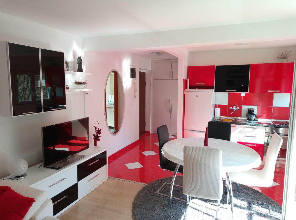 Studio Apt. Downtown Σπλιτ Εξωτερικό φωτογραφία